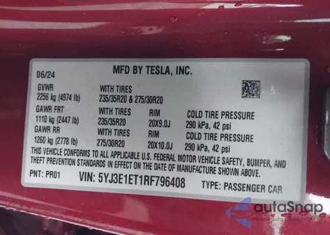 2024 Tesla Model 3 Performance All-Wheel Drive z USA, uszkodzony, nr VIN 5YJ3E1ET1RF796408